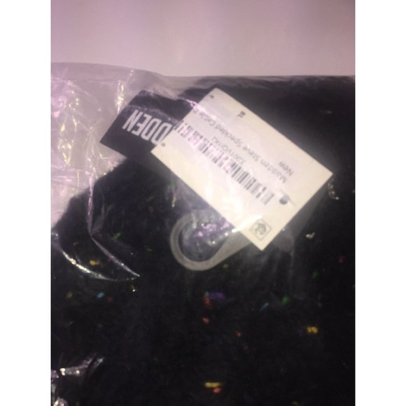 Steve Madden Speckled Cable Beanie in Black, Retail $32.00 - Picture 3 of 8